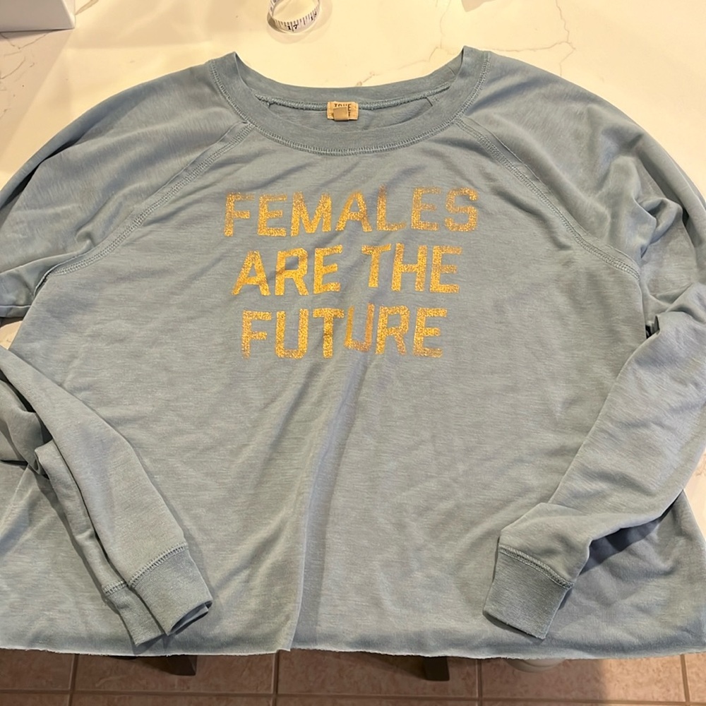 Womens True Craft Females are the Future shirt size XL